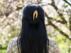 Dubová spona do vlasů