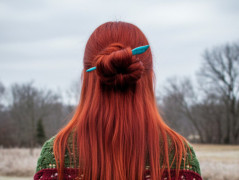 Dubová spona do vlasů