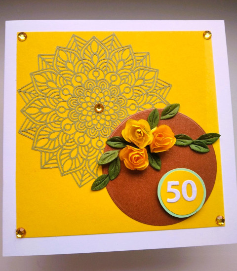 Pro dámu k padesátinám je tady ! papír perličky růžičky mandala  Pro dámu k padesátinám je tady ! papír perličky růžičky mandala