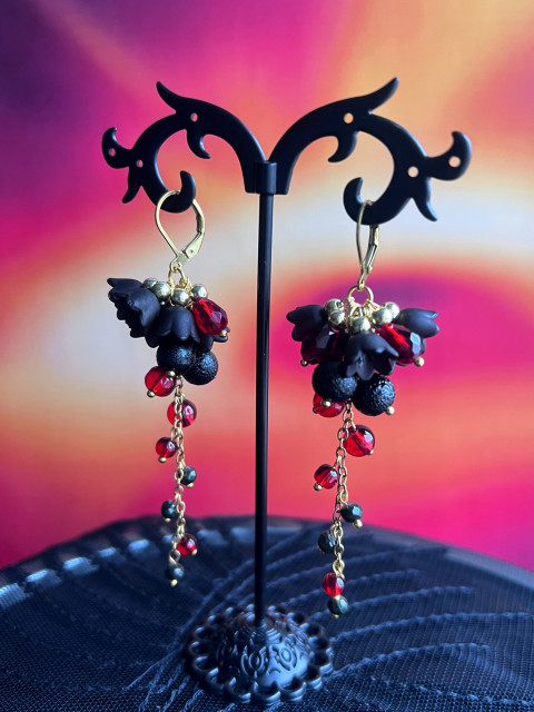 Čertovské zvonečkové náušnice korálky řetízek nerez ocel zvonečky peklo gotik čertovské steel čertoviny 