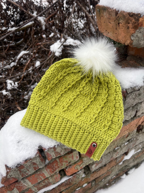 Zelená čepice s bambulí čepice háčkovaná bambule 