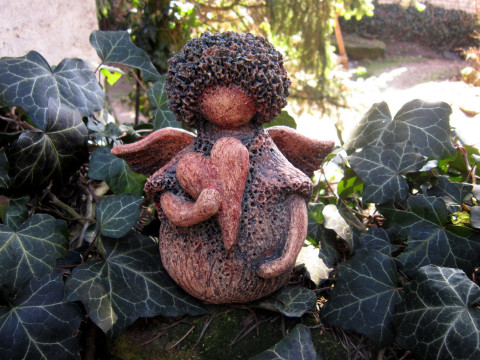 Andílek se srdcem styl domov srdce dekorace dárek radost keramika láska anděl andělka pro potěšení 