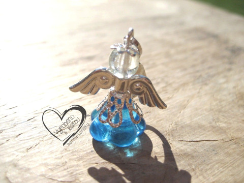 ANDĚL - ANDÍLEK - ANDĚLÍČEK 21. přívěsek anděl andílek křídla andělíček andělé andílci andělíčci na mobil andělské na klíče na peněženku  ANDĚL - ANDÍLEK - ANDĚLÍČEK 21. přívěsek anděl andílek křídla andělíček andělé andílci andělíčci na mobil andělské na klíče na peněženku