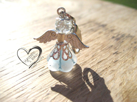 ANDĚL - ANDÍLEK - ANDĚLÍČEK 8. přívěsek anděl andílek křídla andělíček andělé andílci andělíčci na mobil andělské na klíče na peněženku  ANDĚL - ANDÍLEK - ANDĚLÍČEK 8. přívěsek anděl andílek křídla andělíček andělé andílci andělíčci na mobil andělské na klíče na peněženku