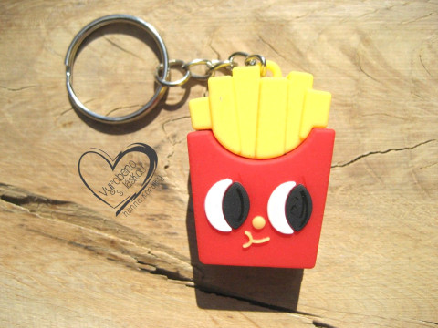 KLÍČENKA - PŘÍVĚSEK - HRANOLKY stříbrný doplněk klíče klíčenka platina starostříbro modní plyšový na kabelku platinový  KLÍČENKA - PŘÍVĚSEK - HRANOLKY stříbrný doplněk klíče klíčenka platina starostříbro modní plyšový na kabelku platinový