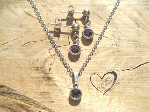 FIALOVÁ SOUPRAVA Z NEREZ OCELI nerez ocel řetízek náušnice jemn  FIALOVÁ SOUPRAVA Z NEREZ OCELI nerez ocel řetízek náušnice jemn