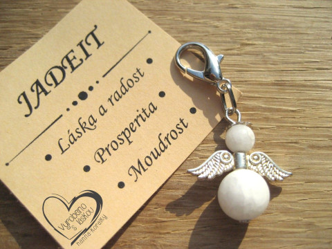 PŘÍVĚSEK - ANDĚL - JADEIT BÍLÝ přívěsek polodrahokam minerál anděl andílek křídla andělíček minerální andělé andílci andělíčci pro radost andělské na kabelku na klíče na peněženku  PŘÍVĚSEK - ANDĚL - JADEIT BÍLÝ přívěsek polodrahokam minerál anděl andílek křídla andělíček minerální andělé andílci andělíčci pro radost andělské na kabelku na klíče na peněženku