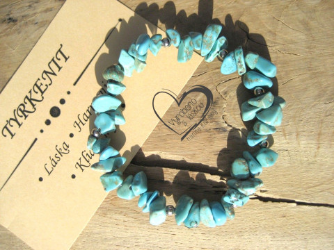 PRUŽNÝ NÁRAMEK S MINERÁLEM TYRKENIT náramek minerál gumička zlomky minerální sekaný  PRUŽNÝ NÁRAMEK S MINERÁLEM TYRKENIT náramek minerál gumička zlomky minerální sekaný