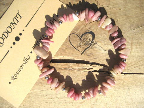 NÁRAMEK S MINERÁLEM RODONIT III. náramek minerál gumička zlomky minerální sekaný  NÁRAMEK S MINERÁLEM RODONIT III. náramek minerál gumička zlomky minerální sekaný