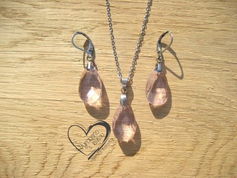 SOUPRAVA Z NEREZ OCELI RŮŽOVÉ KAPKY ocelový řetízek náušnice slza  SOUPRAVA Z NEREZ OCELI RŮŽOVÉ KAPKY ocelový řetízek náušnice slza