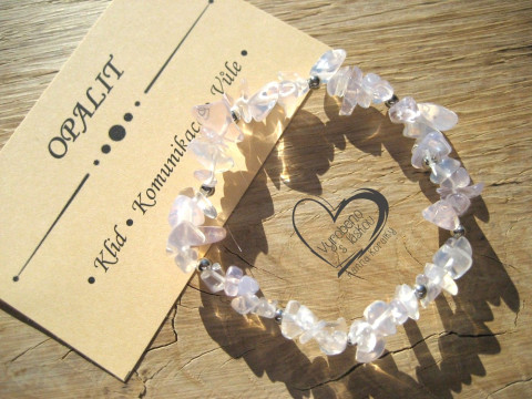 PRUŽNÝ NÁRAMEK - OPALIT RŮŽOVÝ náramek minerál gumička zlomky minerální sekaný  PRUŽNÝ NÁRAMEK - OPALIT RŮŽOVÝ náramek minerál gumička zlomky minerální sekaný