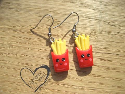 NÁUŠNICE - HRANOLKY veselé hravé sranda náušnice pas  NÁUŠNICE - HRANOLKY veselé hravé sranda náušnice pas