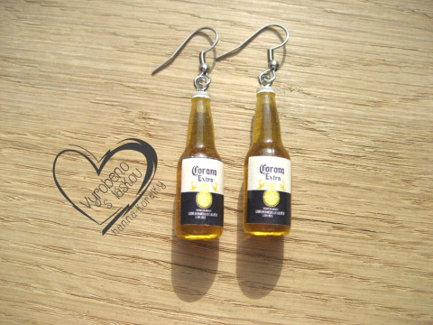 PIVNÍ NÁUŠNICE - ŽLUTÉ PIVO vtipné sranda náušnice pivo  PIVNÍ NÁUŠNICE - ŽLUTÉ PIVO vtipné sranda náušnice pivo