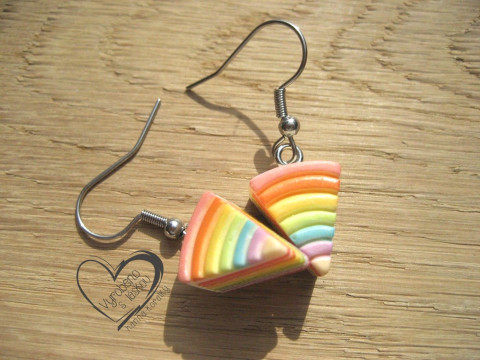 NÁUŠNICE - DUHOVÝ DORTÍK veselé hravé sranda náušnice pas  NÁUŠNICE - DUHOVÝ DORTÍK veselé hravé sranda náušnice pas