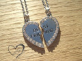 Řetízek - půlené srdce best friends