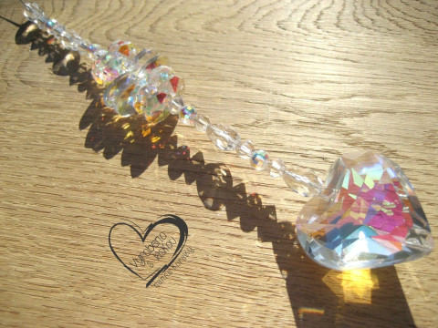 Závěsný krystal srdce 5cm světlohra srdce slunce duha duhy energie broušený broušená závěsný čakrový energetický křišťálový světla světlohra lapač feng shui krystak hra barev feng šuej kristal duhový  Závěsný krystal srdce 5cm světlohra srdce slunce duha duhy energie broušený broušená závěsný čakrový energetický křišťálový světla světlohra lapač feng shui krystak hra barev feng šuej kristal duhový