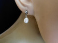 Naušnice, nerez, bílá perlička