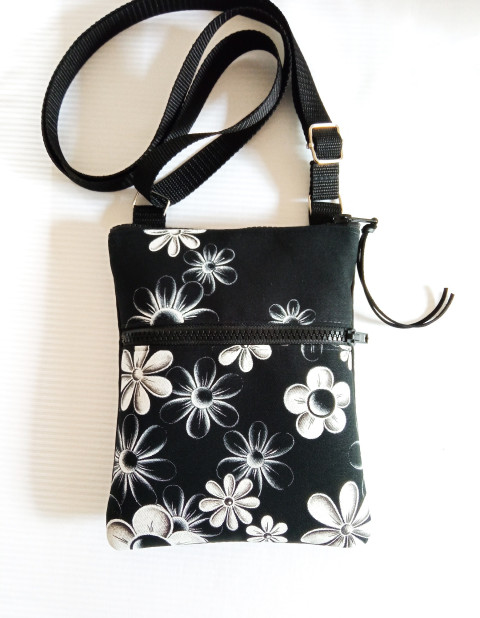 crossbody s kapsou-*KYTIČKY* květy crossbody 