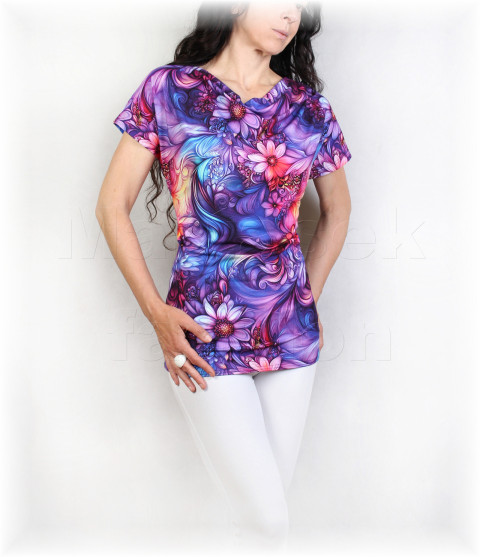 Triko vz.963 i 3/4 rukáv halenka fialová jarní letní květy černá triko jaro léto vzor květované pastelové celoroční  Triko vz.963 i 3/4 rukáv halenka fialová jarní letní květy černá triko jaro léto vzor květované pastelové celoroční