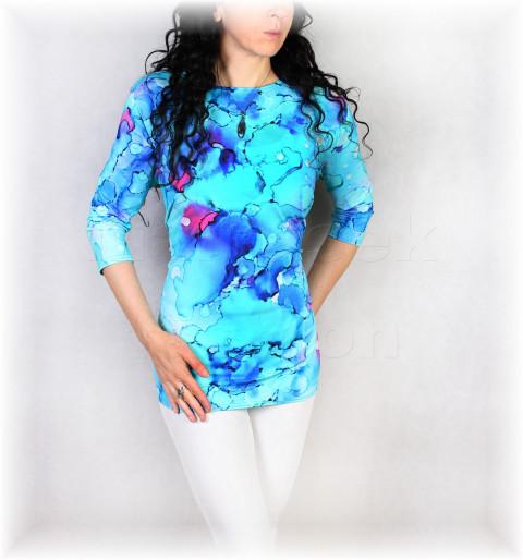 Triko vz. 816 pestrobarevné modrá jarní letní triko úpletové úpletová léto tyrkysová vzor mramorované 