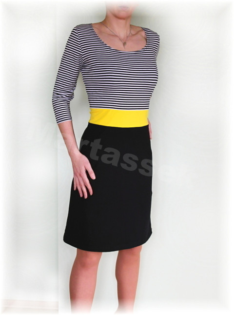Šaty vz.229 barevné elegantní černá žlutá sportovní šaty pruhy pruhované celoroční volnočasové přestřižené 