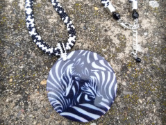 Háčkované náušnice - khaki