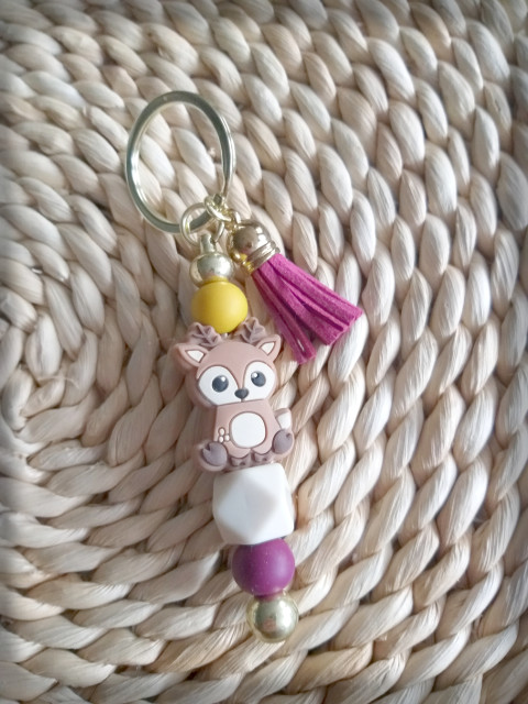 Jelínek - hnědá a vínová šperk přívěsek doplněk veselé les zvířátko jelen na tašku silikon na klíče vysoká srandovní zíábava jelinek 