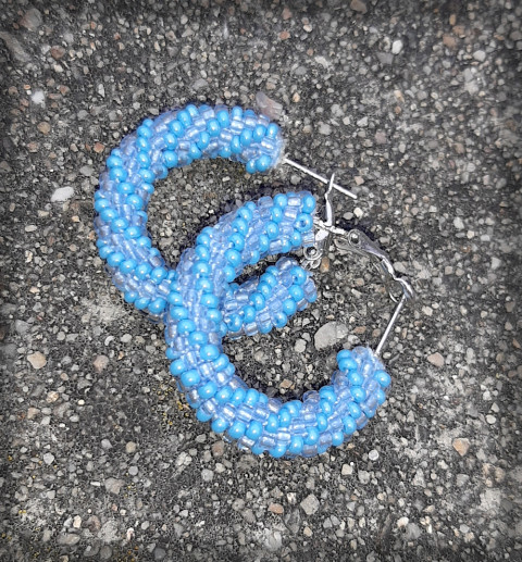 Zamrzlá studánka voda kruh šperk korálky doplněk náušnice kruhové led kroužek mráz 