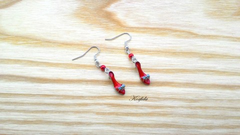 Náušnice střevíčky červené červená korálky náušnice bižuterie pár střevíčky korfida pantoflíčky  Náušnice střevíčky červené červená korálky náušnice bižuterie pár střevíčky korfida pantoflíčky