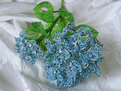 Růženínový přívěsek