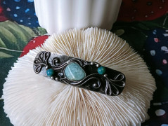 Růženínový přívěsek