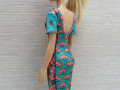 Barevné šatičky pro Barbie