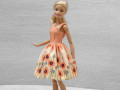 Barevné šatičky pro Barbie