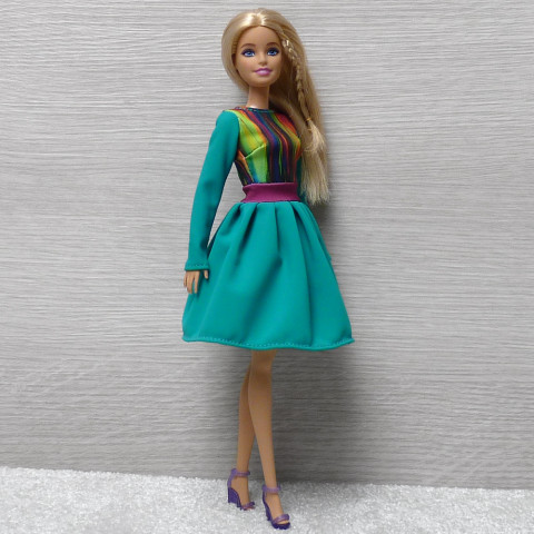 Barevné šatičky pro Barbie oblečky pro barbie ooak oblečky pro panenku šaty pro barbie oblečky pro sběratele 