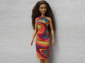 Úzké koktejlky pro Barbie