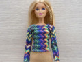 Barevné tričko pro Barbie