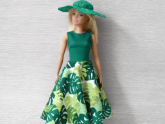 Barevné šaty pro Barbie - Folklor