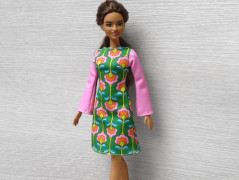 Barevné šaty pro Barbie - Folklor