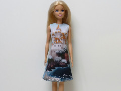 Barevné šaty pro Barbie - Folklor