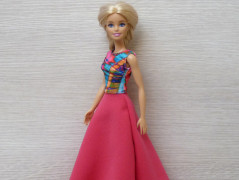 Barevné koktejlky pro Barbie