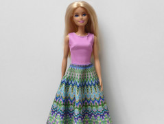 Dlouhé šaty pro Barbie