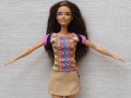Barevné tričko pro Barbie
