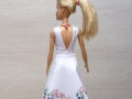 Dlouhé šaty pro Barbie